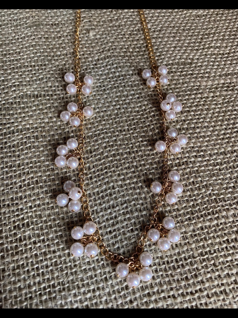 Signed Avon Vintage 1987 Pearlessence Cluster Gold Tone Faux Pearl Necklace 18" - Picture 5 of 7